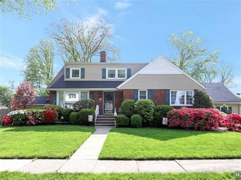 zillow bergenfield|nicest house in bergenfield.